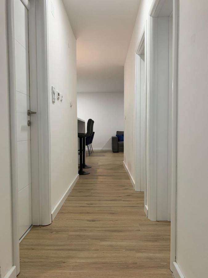 Central Аpartment Foca - with garage Екстер'єр фото
